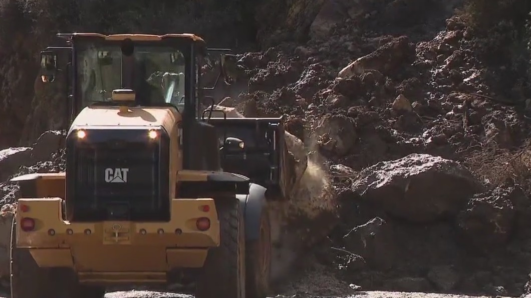 Mudslides close Malibu roads