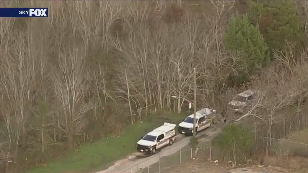 Police investigating woman's body found in woods of SE Houston where Leslie Obi went missing