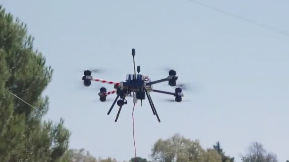 PG&E fleet of drones inspect and help replace power lines