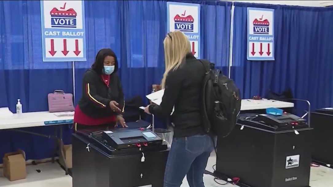 Early voting begins in Chicago ahead of mayoral election