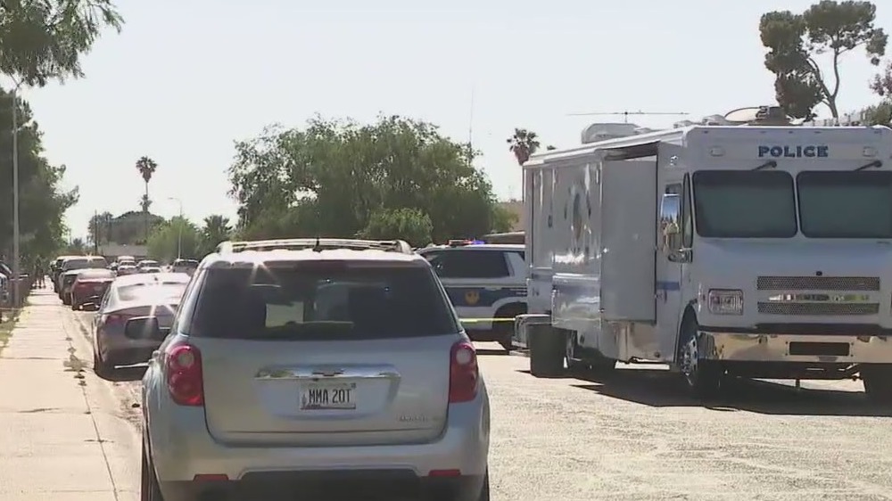 Man found with 'fatal wound' in Phoenix