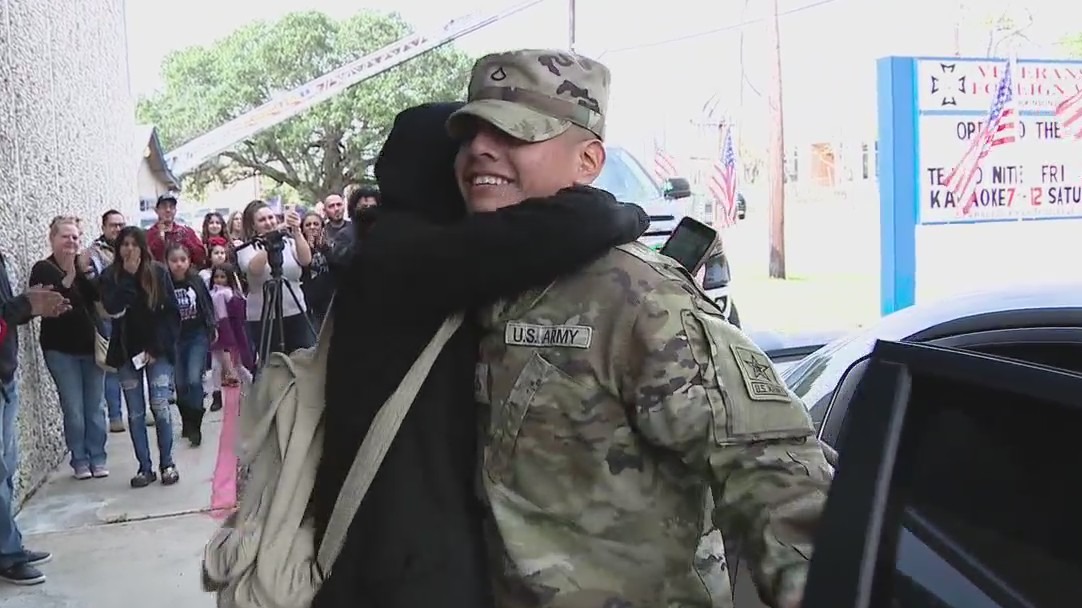 Surprise welcome home held for 3 Dickinson soldiers