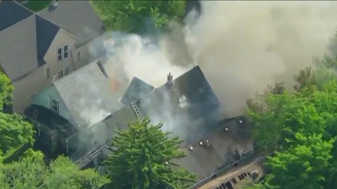 Chicago firefighters battle house fire in Roseland neighborhood