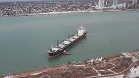 Freighter remains stuck in Detroit River