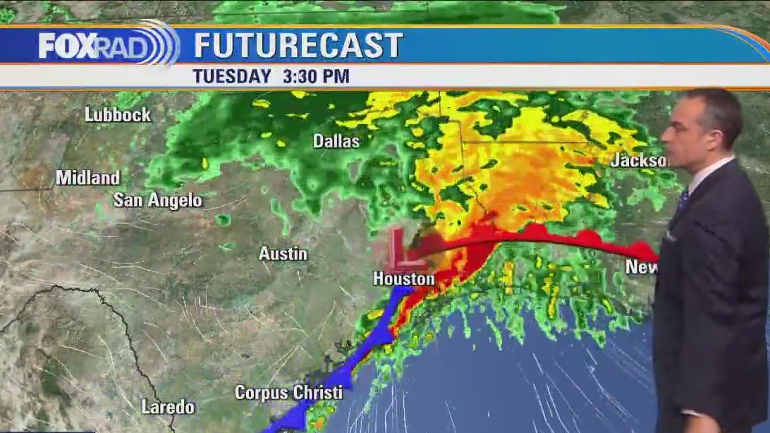 Houston weather: Heavy rain, high winds and even tornadoes possible Tuesday