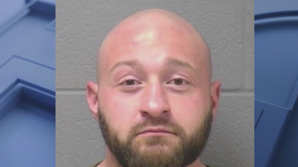 Man charged with setting fire at Tinley Park Menards