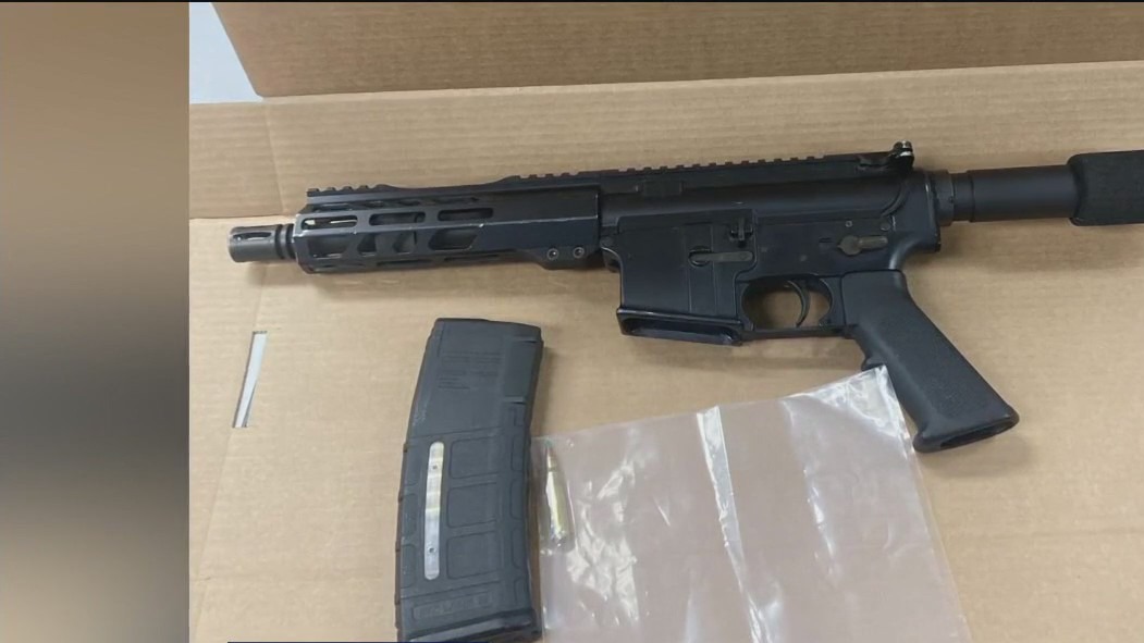 BART police arrest man with AR-15-style rifle on train