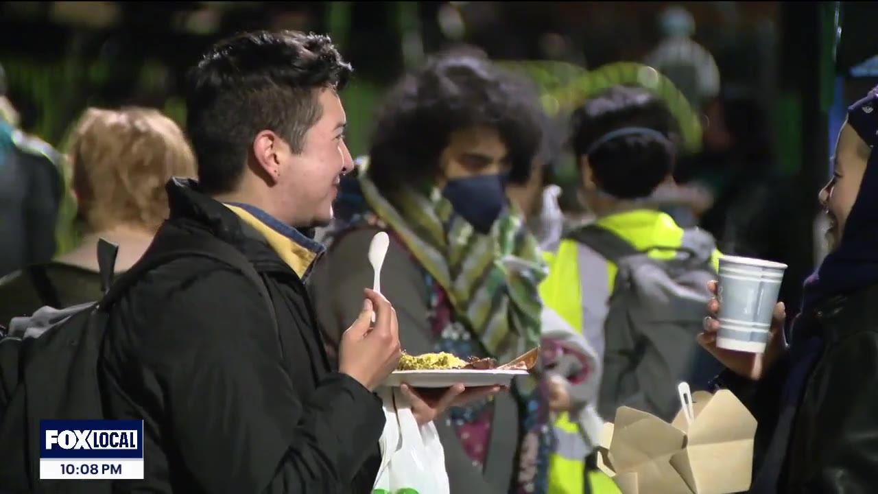 Pro-Palestinian vigil for ceasefire in Gaza, Oakland Jewish community worried about divisive rhetoric