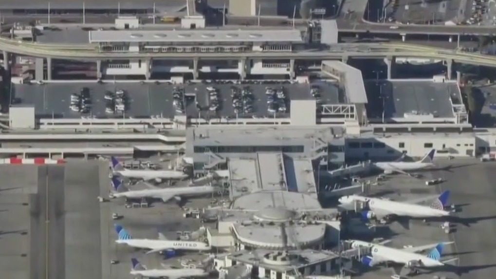 SoCal airports brace for busy holiday weekend