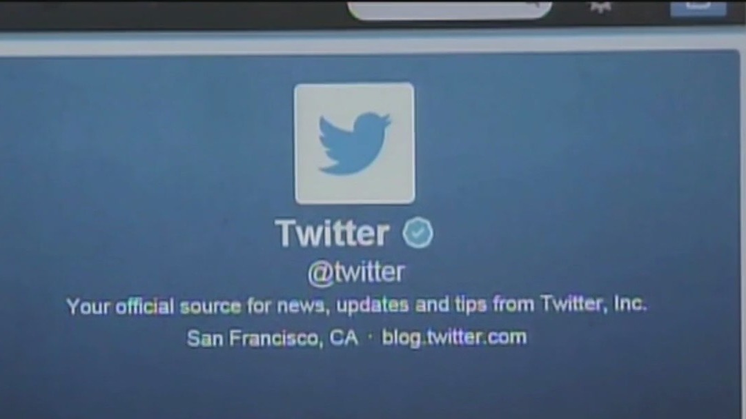 Confusion as Musk's Twitter yanks blue checks from agencies