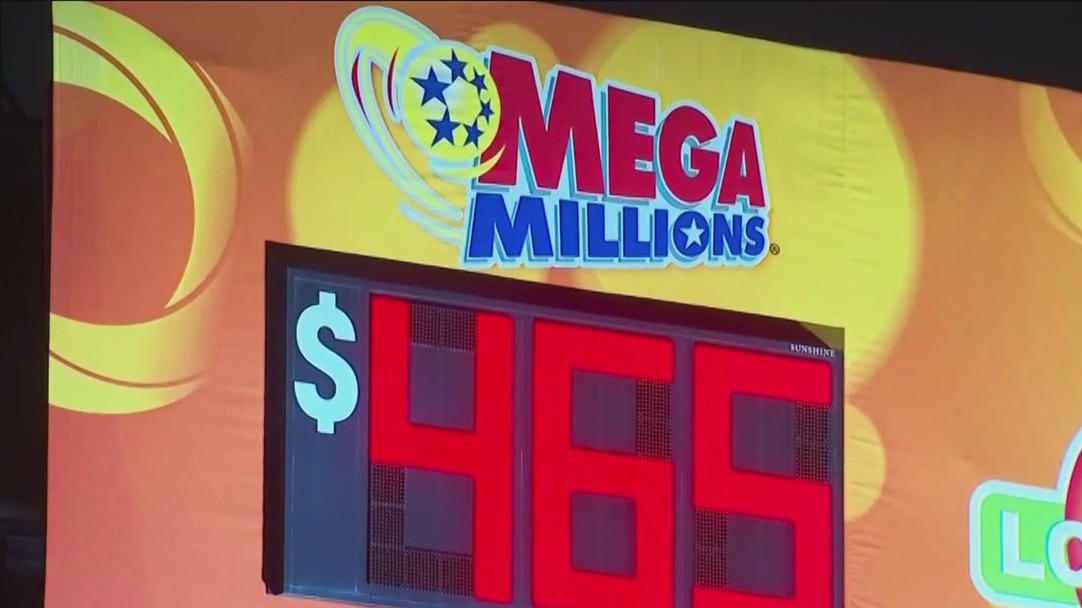 Mega Millions jackpot soars to $465 million