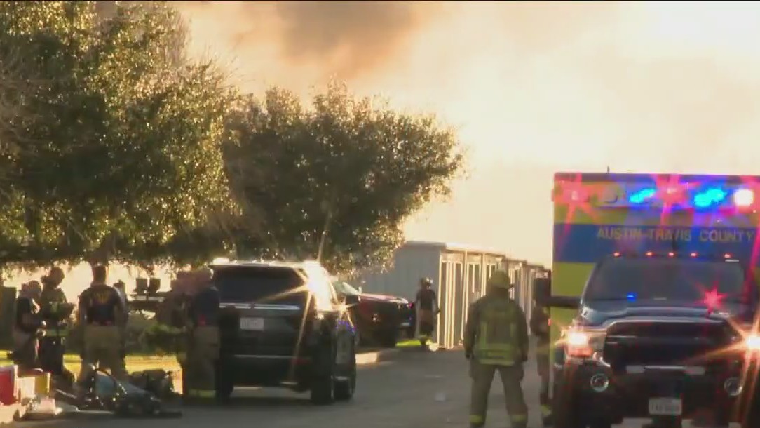 20 storage units destroyed in 2-alarm fire in South Austin, AFD says
