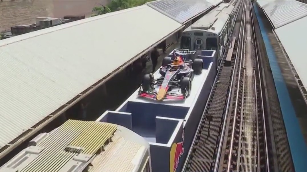 Red Bull's Formula One car rides 'L' tracks for special demo