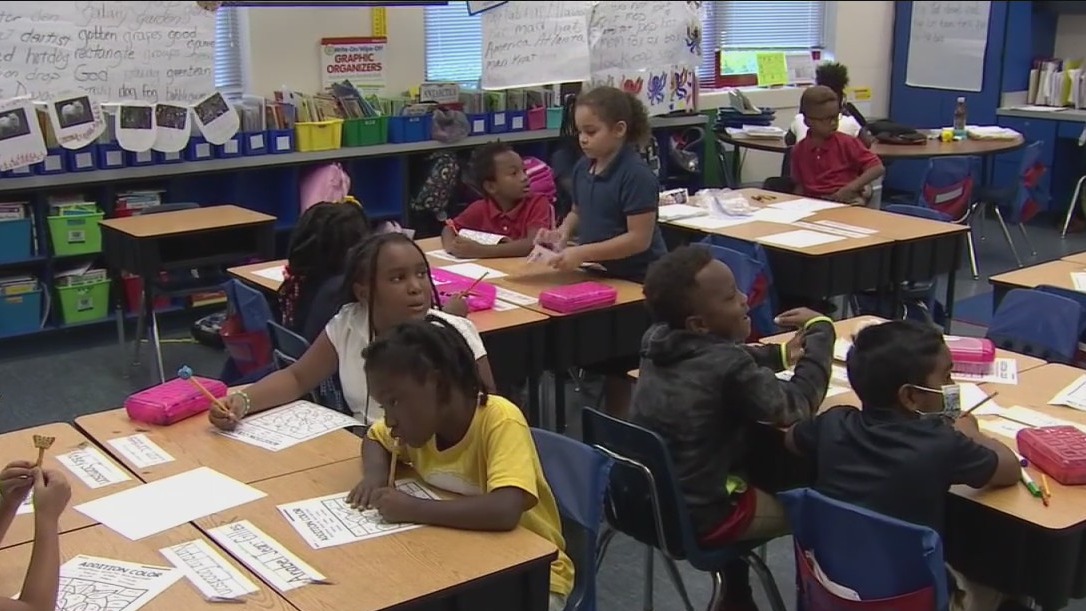 What's Right with Tampa Bay: Program helps students read through song