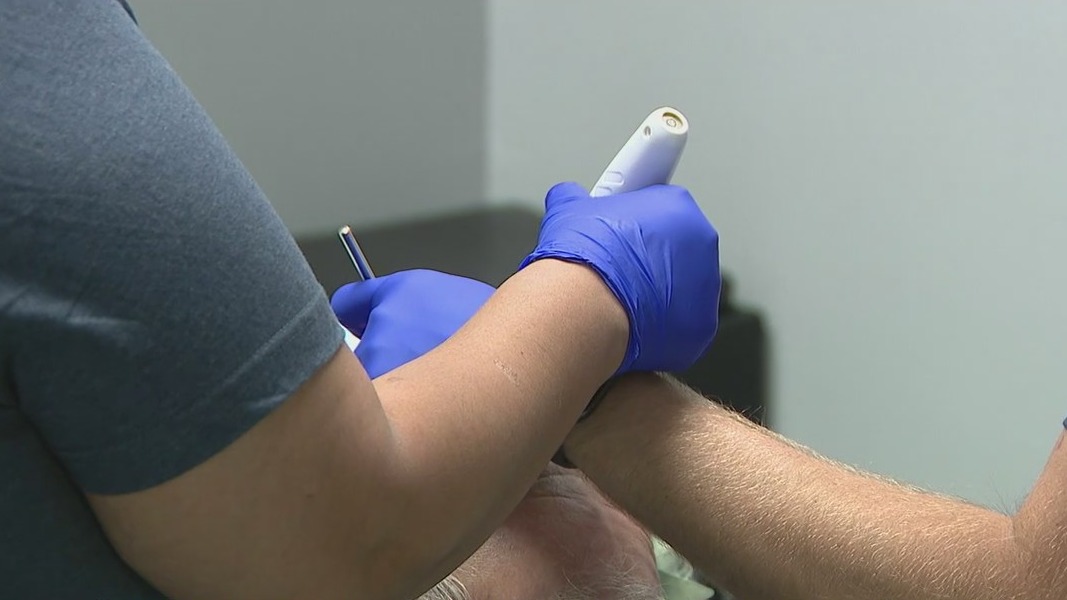 Risas Dental stays open on Labor Day to provide free care