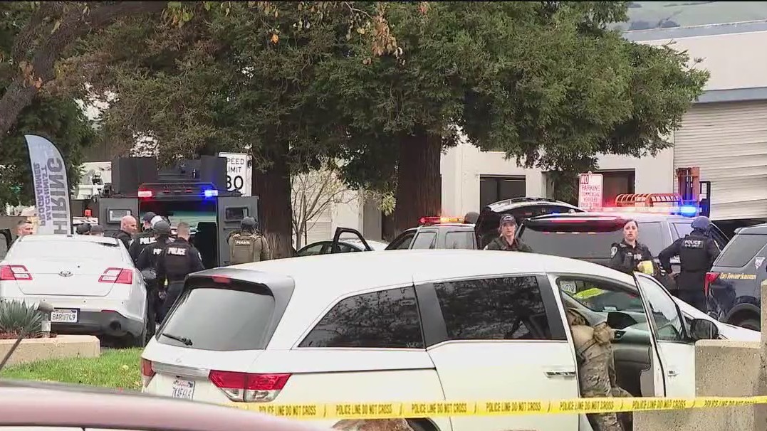 Search for suspect in AlCo sheriff's deputy shooting