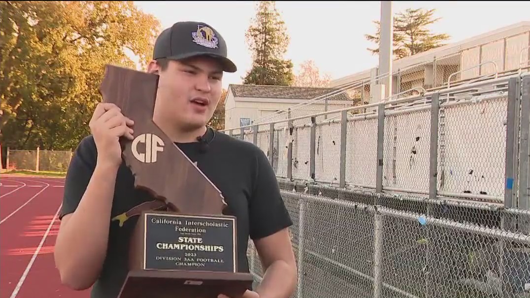 Lafayette's Acalanes High football players are now state champs