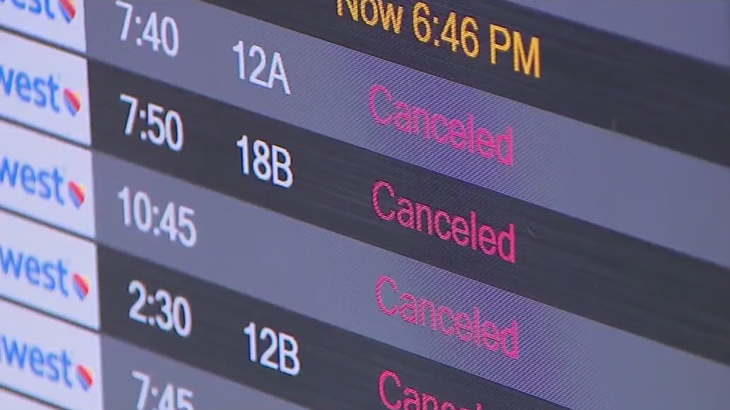 LAX travelers say they can't book new Southwest flights until Dec. 31