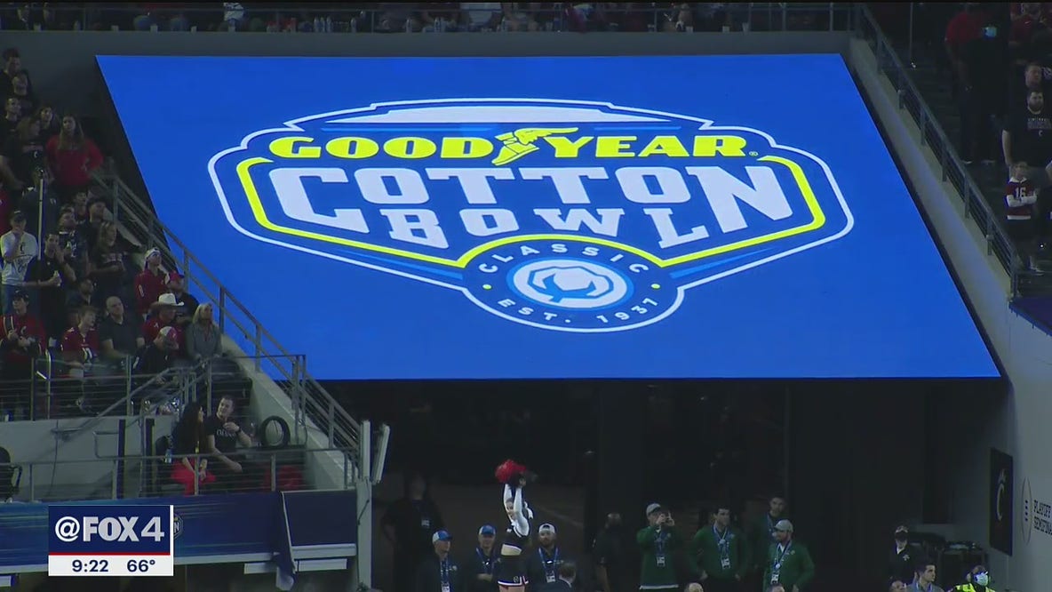Alabama, Cincinnati fans at Cotton Bowl take precautions against COVID-19