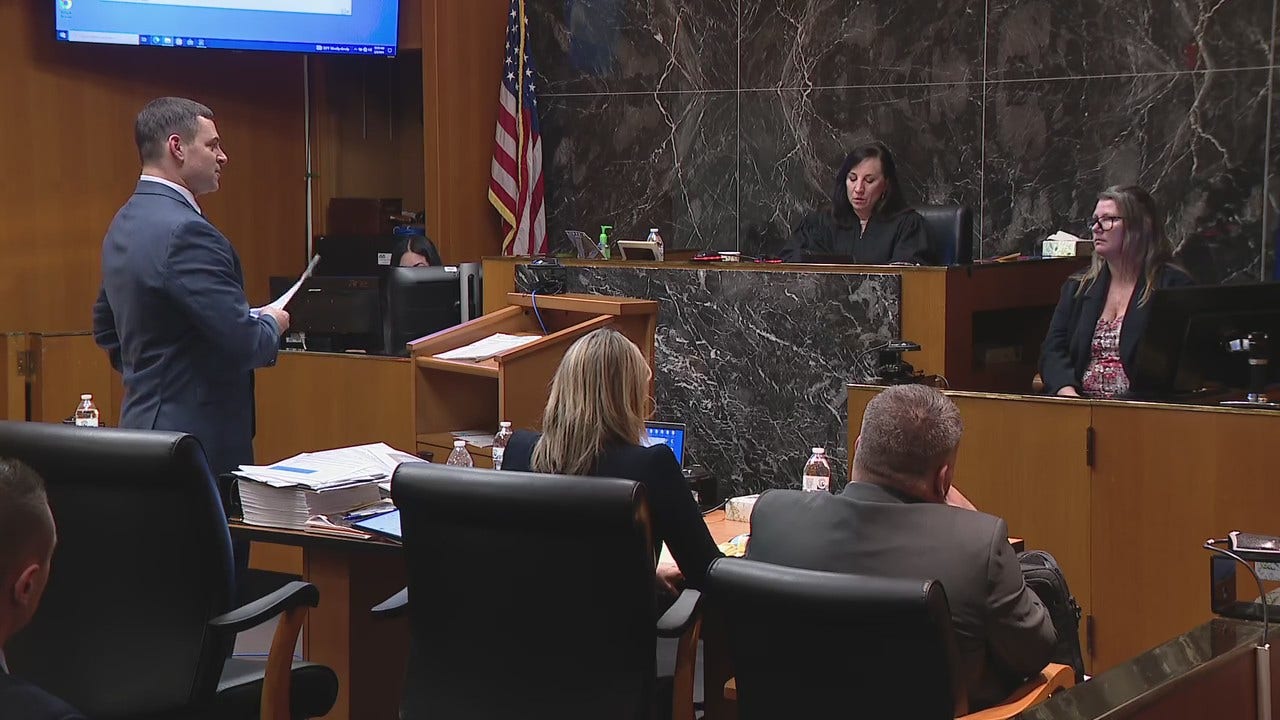 Jennifer Crumbley trial New texts from Crumbleys, attorneys admitted