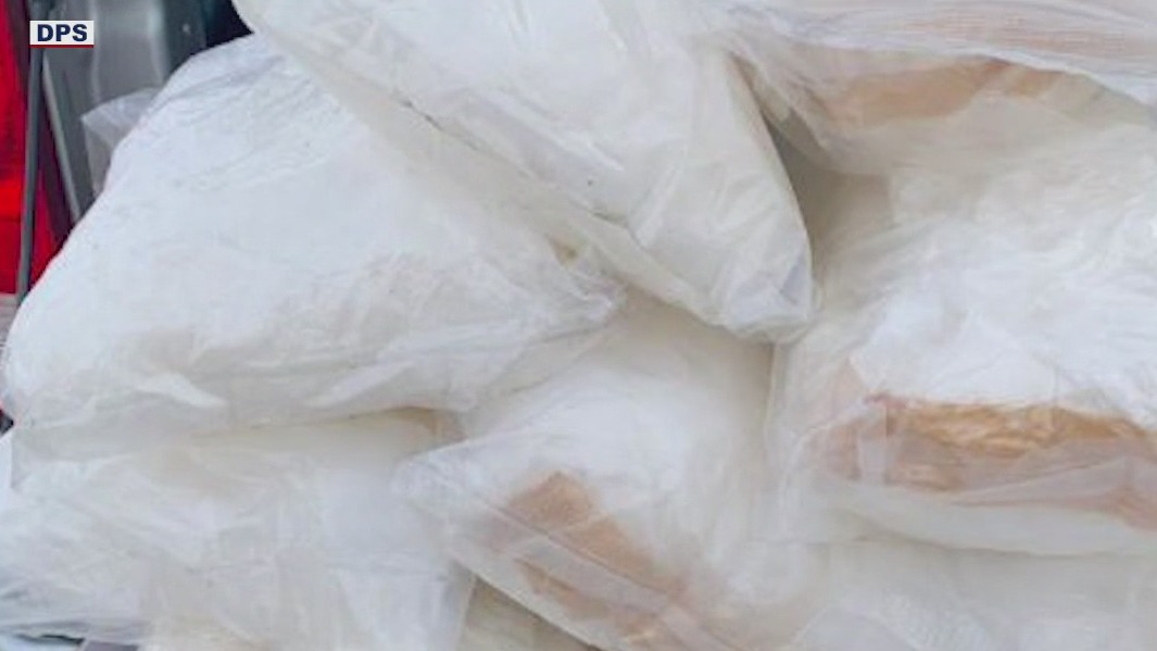 In 24 hours, Arizona troopers seize more than 237 pounds of meth on I-8