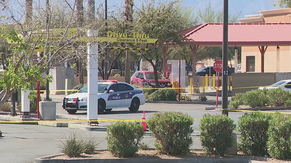 Phoenix McDonald's shooting ends in the killing of a teenage employee, police say