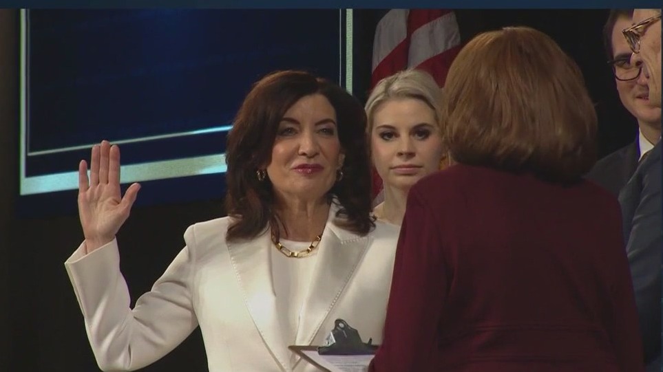 Kathy Hochul sworn in as NY's first elected woman governor