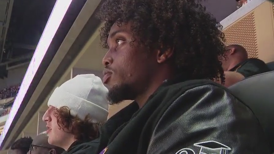 Oakland Tech Bulldogs boys basketball champs honored by Warriors at Chase Center