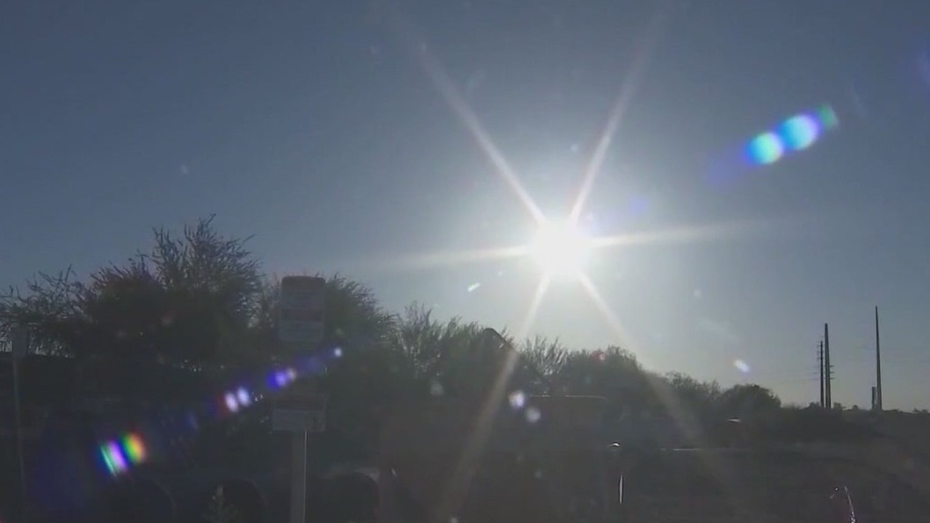Phoenix ends record heat streak