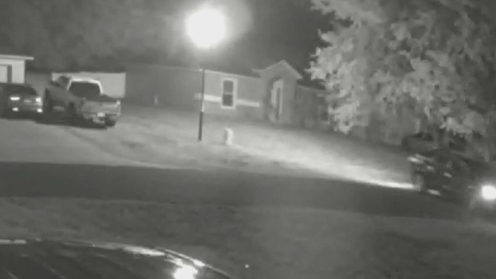Teen nearly ran over police officer: report