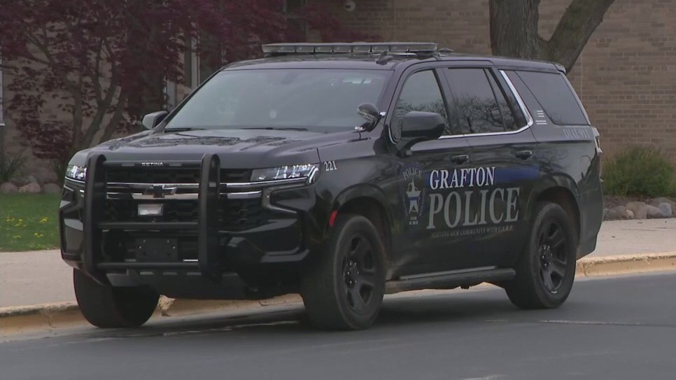 Grafton teacher arrested, allegedly threatened students