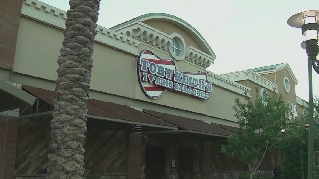 Arizona man gets 5 years in prison in restaurant fraud case