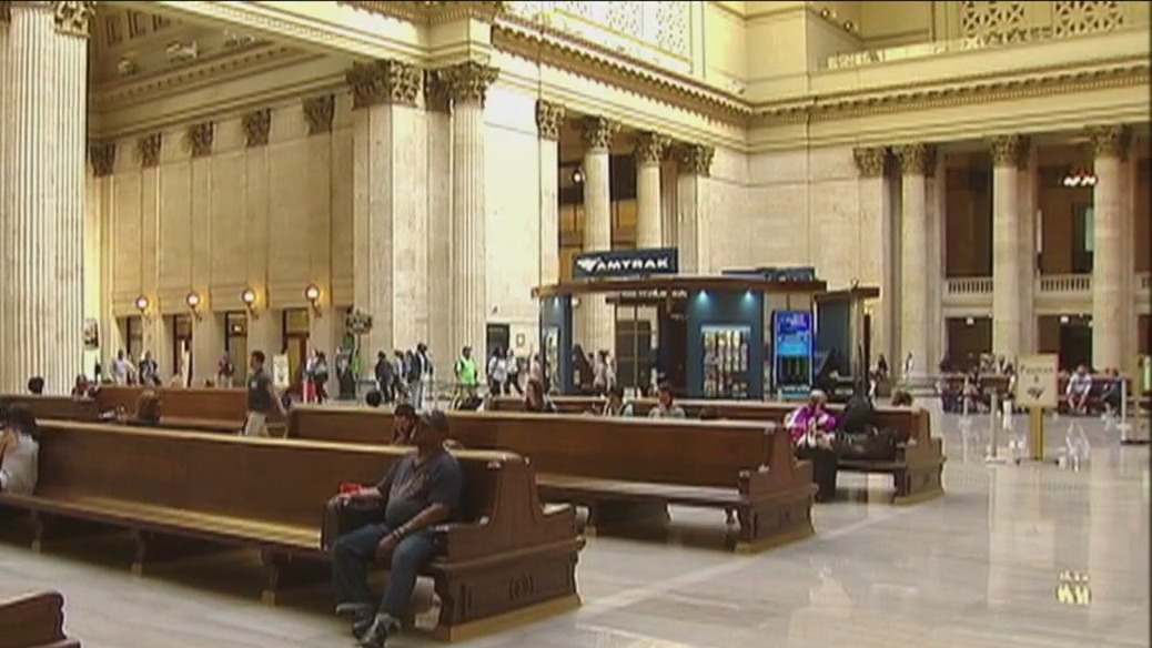New entrance to Chicago's Union Station opens