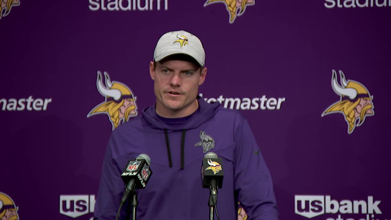 Kevin O'Connell reacts after Vikings hold off Jets 27-22, improve to 10-2