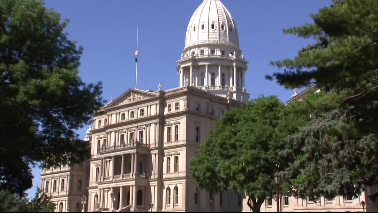 Whitmer, Lansing Democrats want to send out checks for inflation relief to taxpayers