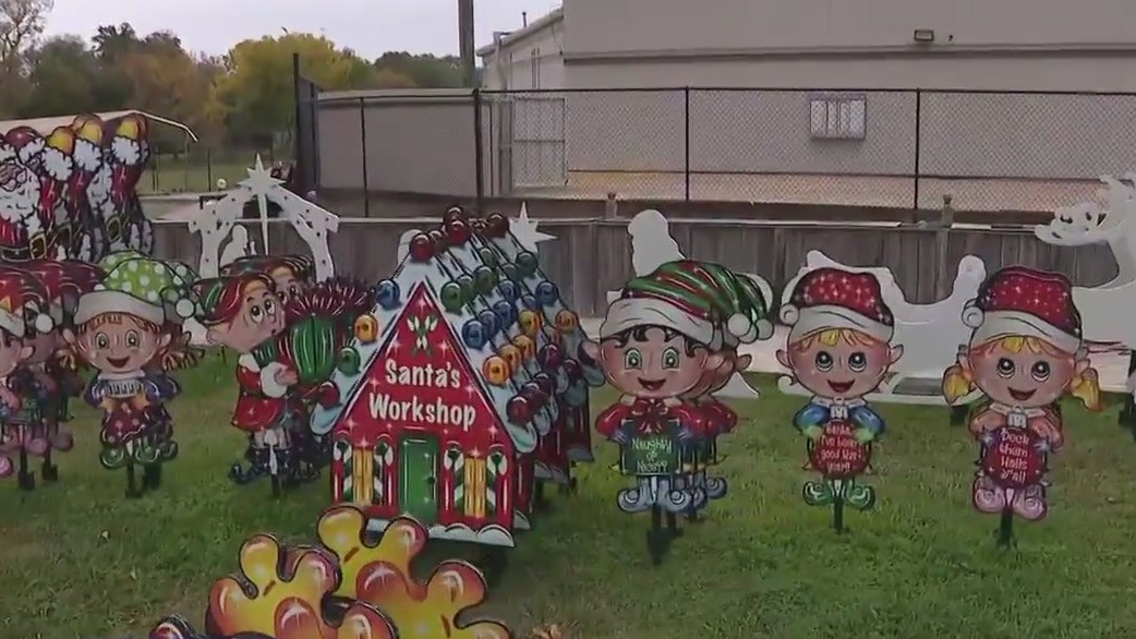 Yard Art R Us has decorations for the holidays