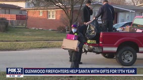 Glenwood firefighters help Santa with gifts for 17th year