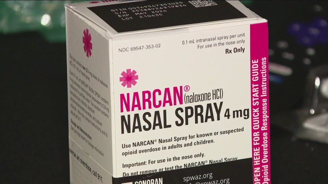 Arizona mother hands out Narcan in hopes of saving lives