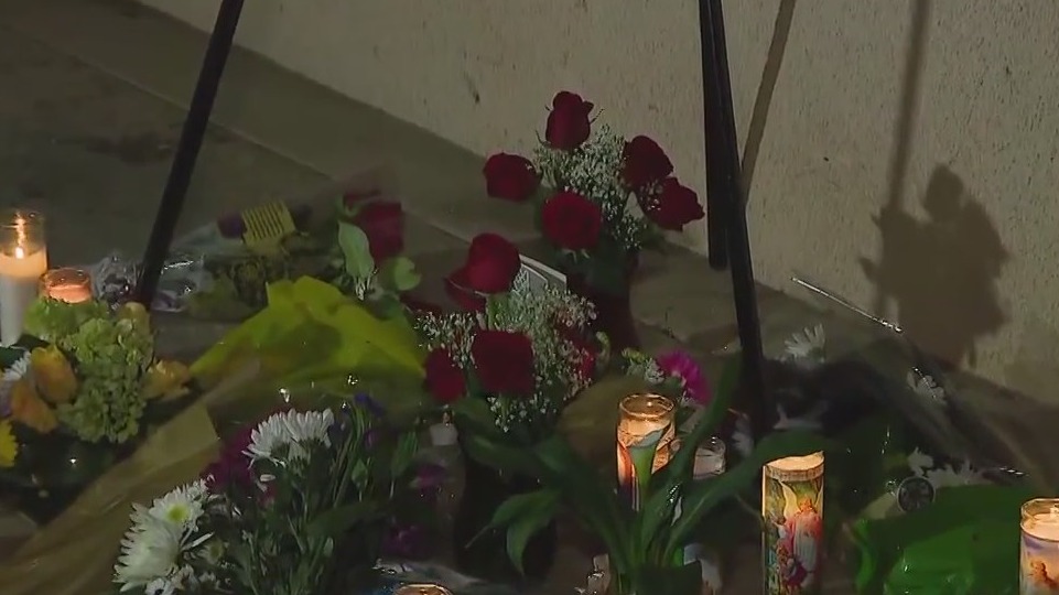 Memorial grows for Riverside Co. deputy killed during traffic stop