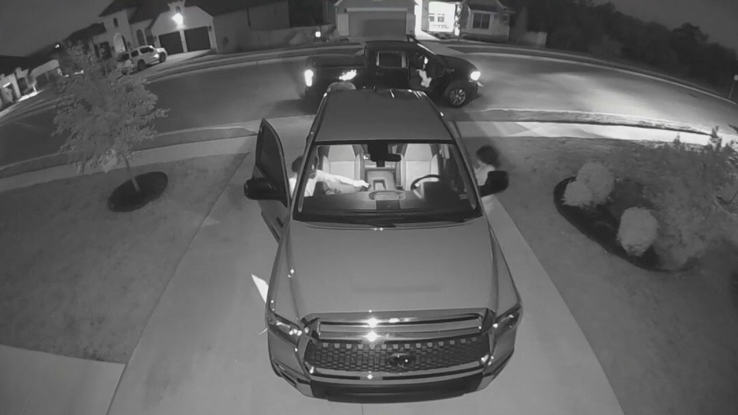 San Marcos police release new video, suspect descriptions from crime spree