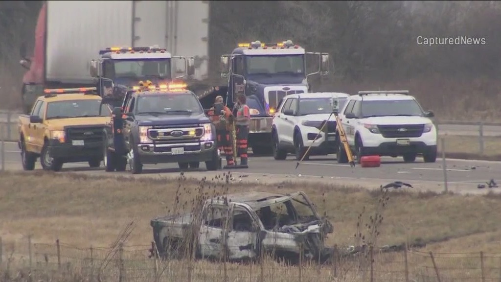 Driver killed in fiery, wrong-way crash on I-88 in Kane County