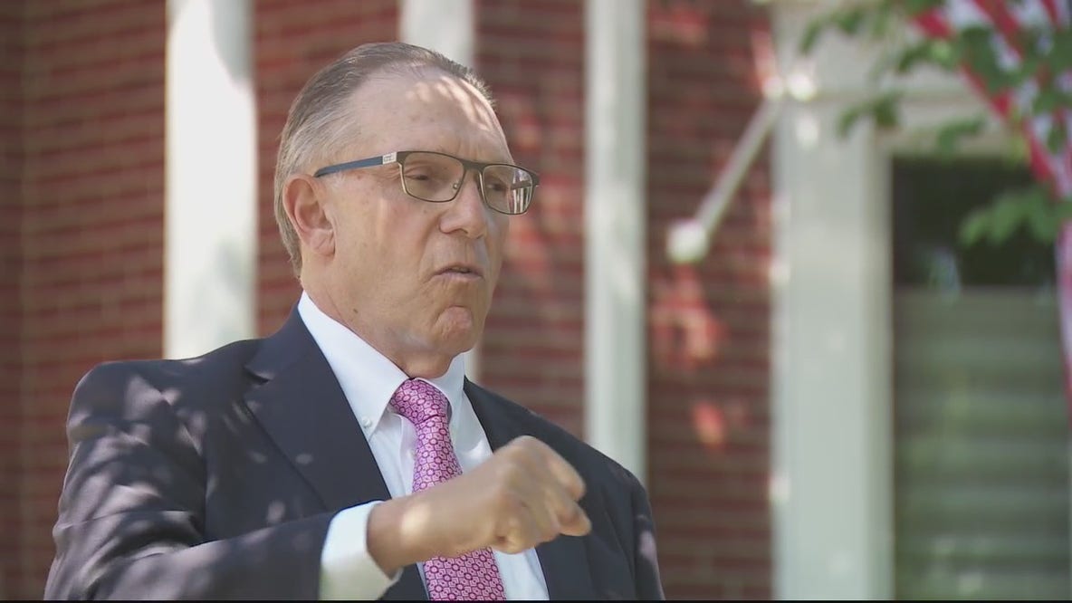Judge OK's lawsuit against Oxford school guard