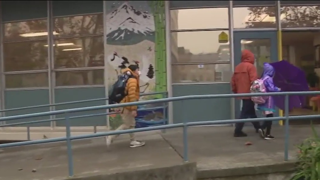 Oakland teachers participate in unauthorized pro-Palestine teach-in