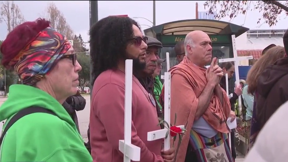 Ceremony of the Crosses held in Oakland to commemorate 2023 homicide victims