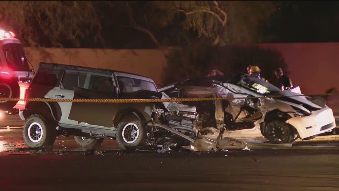 Phoenix woman killed following two-car crash