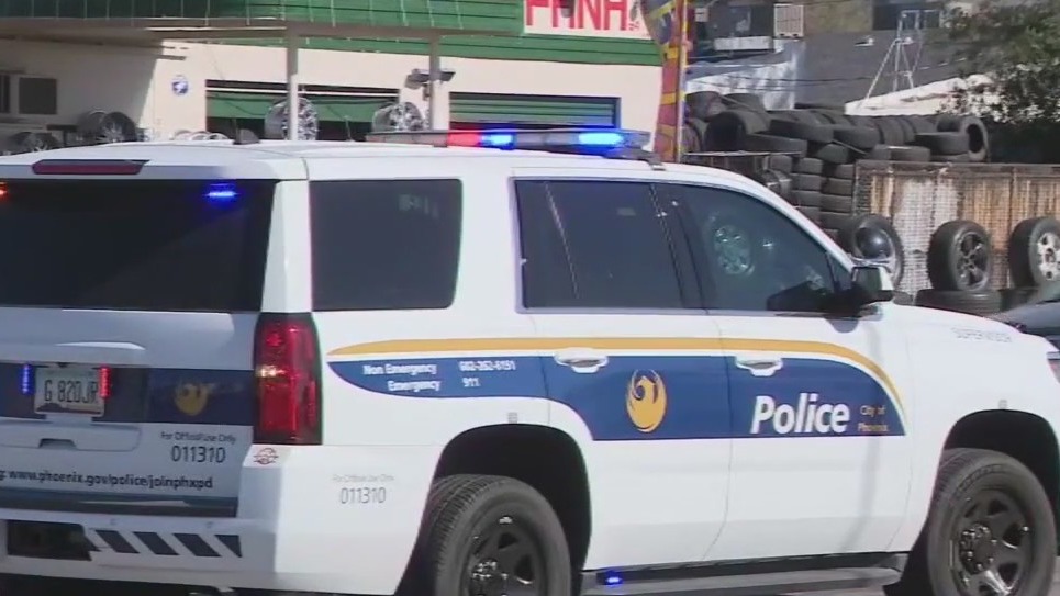 Phoenix officer given Narcan after ingesting 'white substance' during traffic stop