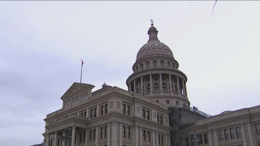 Rallies held outside Capitol concerning education