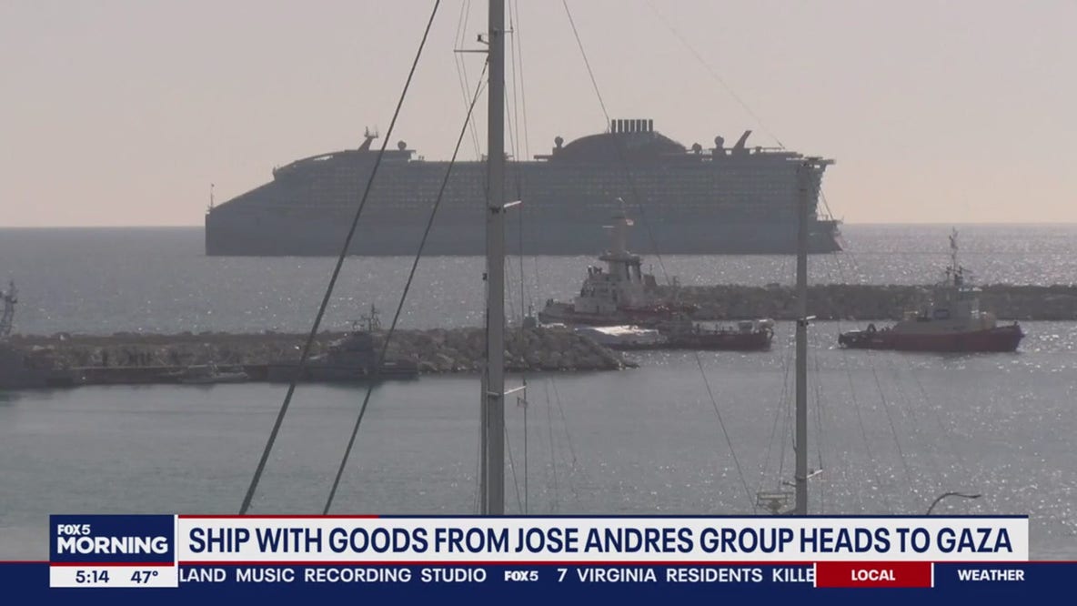 José Andrés: Aid ship sailing to Gaza to deliver 200 tons of food collected by World Central Kitchen