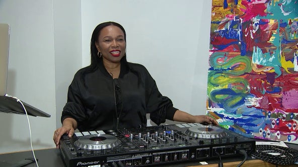 Trailblazer 'DJ Lady D' making waves across Chicago