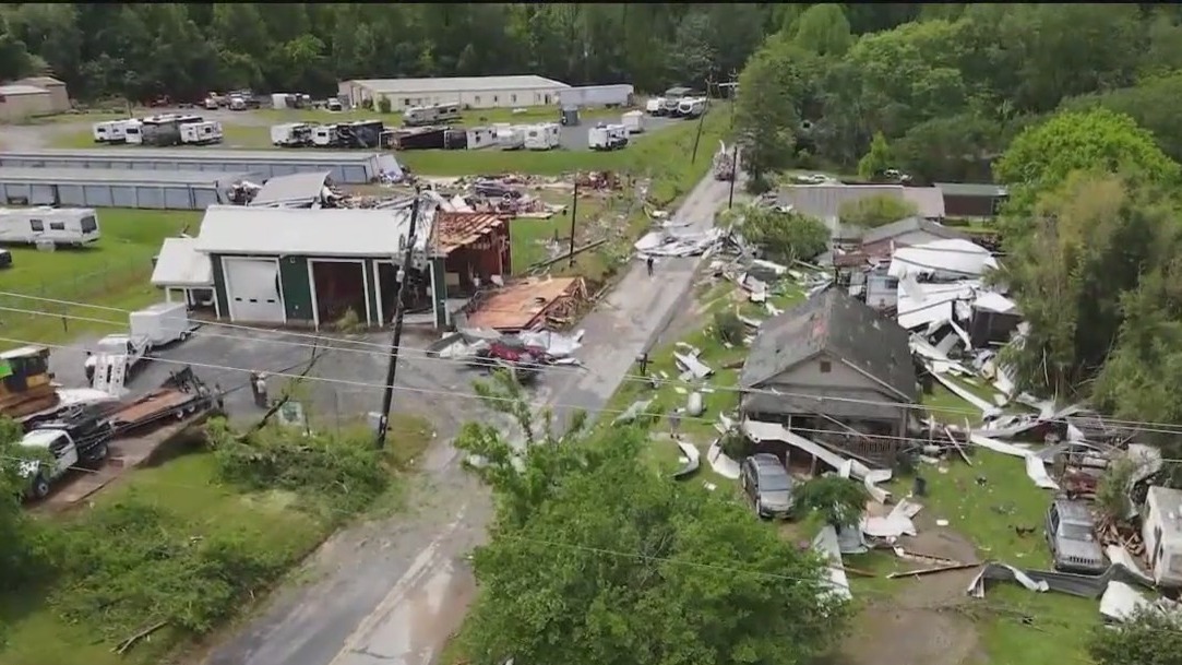 Storm destroys buildings in Gilmer County
